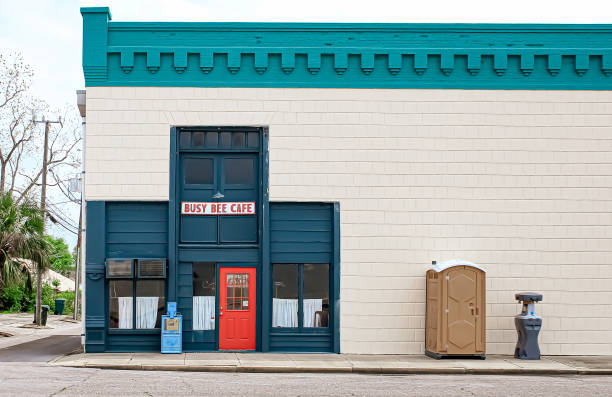 Best Portable bathroom rental  in Farmersville, CA